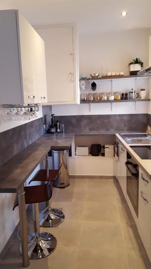 Agreable Appartement T2 Proche Centre Nîmes Zewnętrze zdjęcie