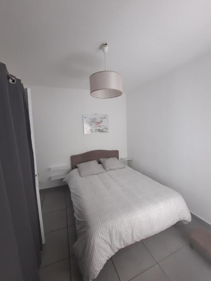 Agreable Appartement T2 Proche Centre Nîmes Zewnętrze zdjęcie