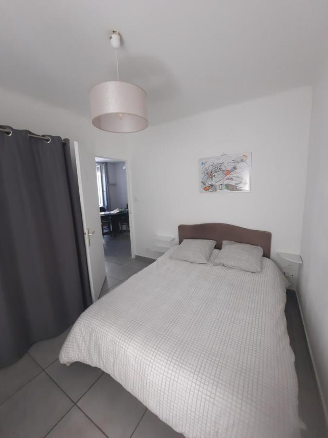 Agreable Appartement T2 Proche Centre Nîmes Zewnętrze zdjęcie