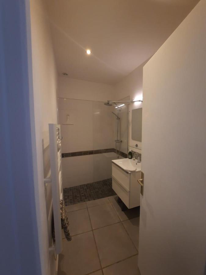 Agreable Appartement T2 Proche Centre Nîmes Zewnętrze zdjęcie